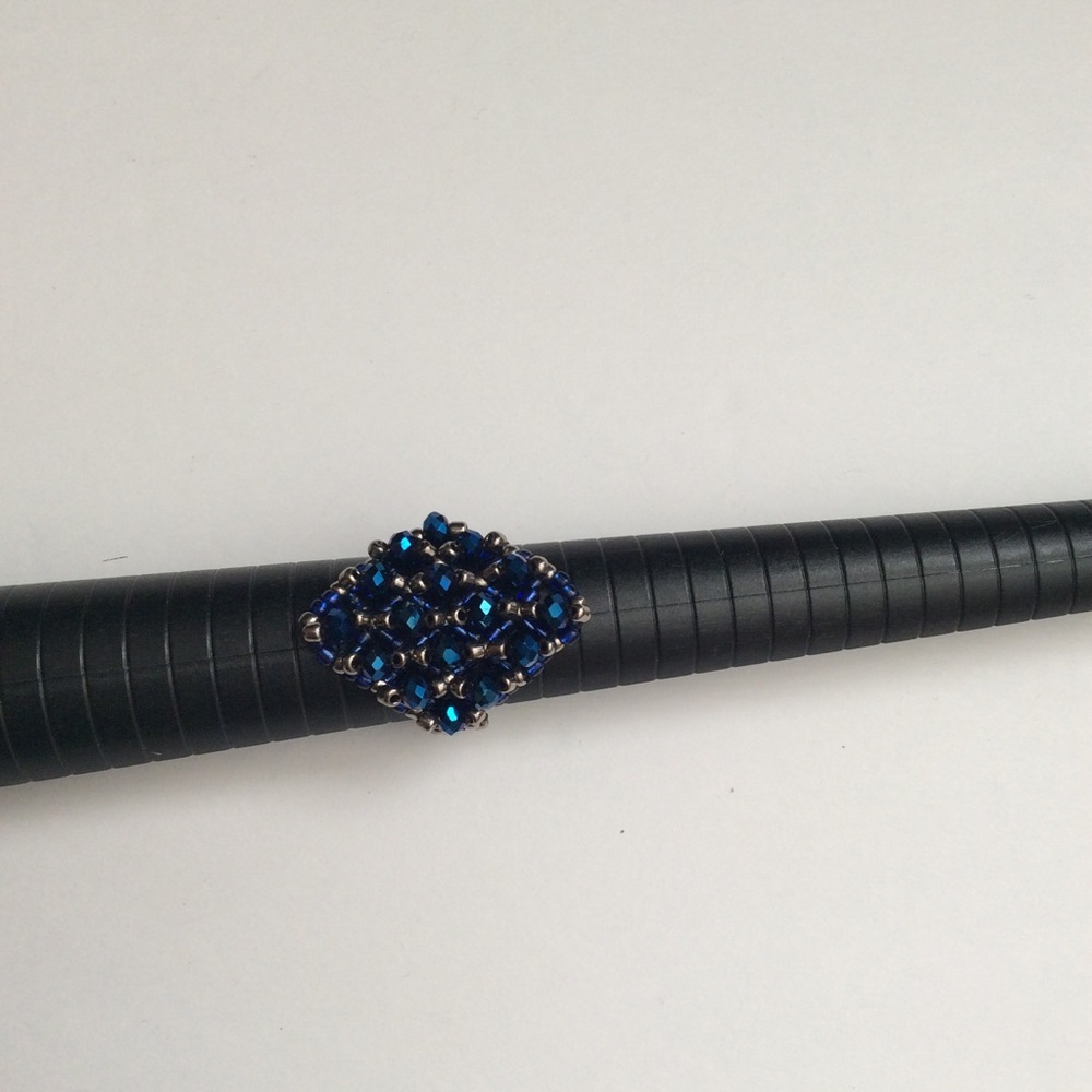 HANDMADE RING SIZE 10 COLOR BLUE AND SILVER